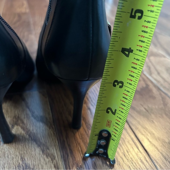 Valerie Stevens Black Leather Stiletto Booties - Picture 6 of 10